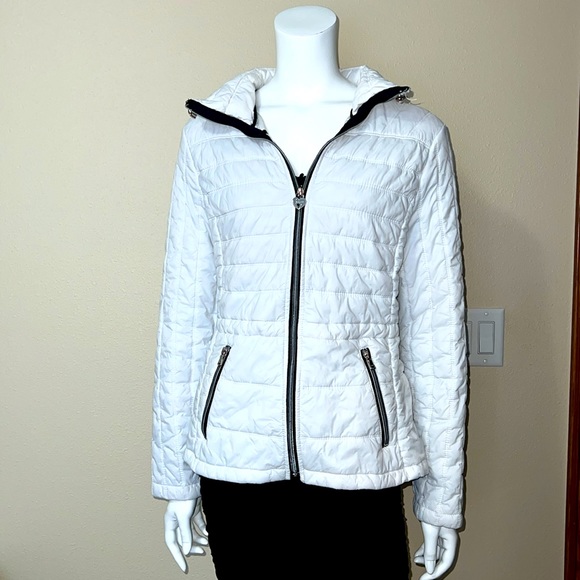 Guess women jacket/coat size M - Picture 2 of 7
